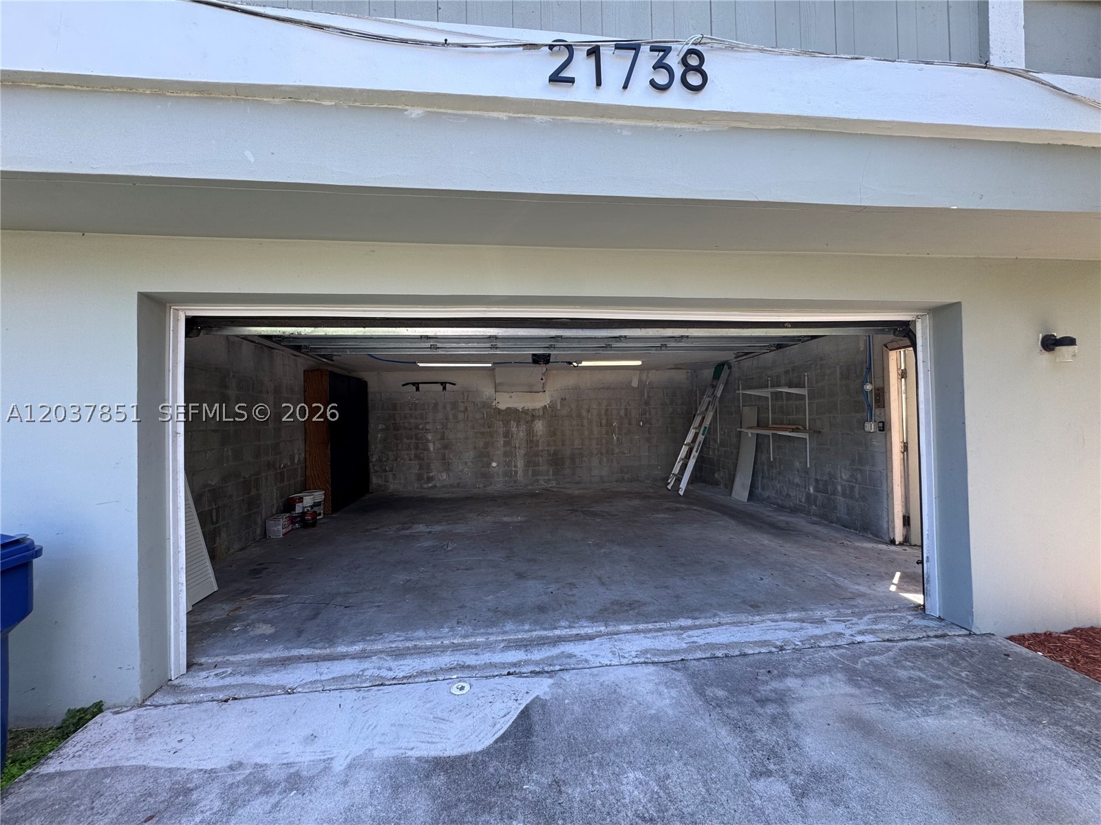 LAKES BY THE BAY SEC 2 - Residential Lease