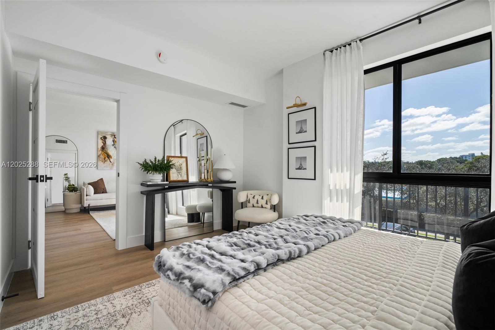Aventura Quattro - Residential Lease
