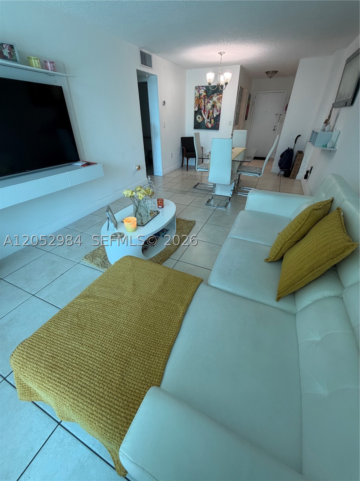 BAYVIEW PALMS CONDO - Residential Lease