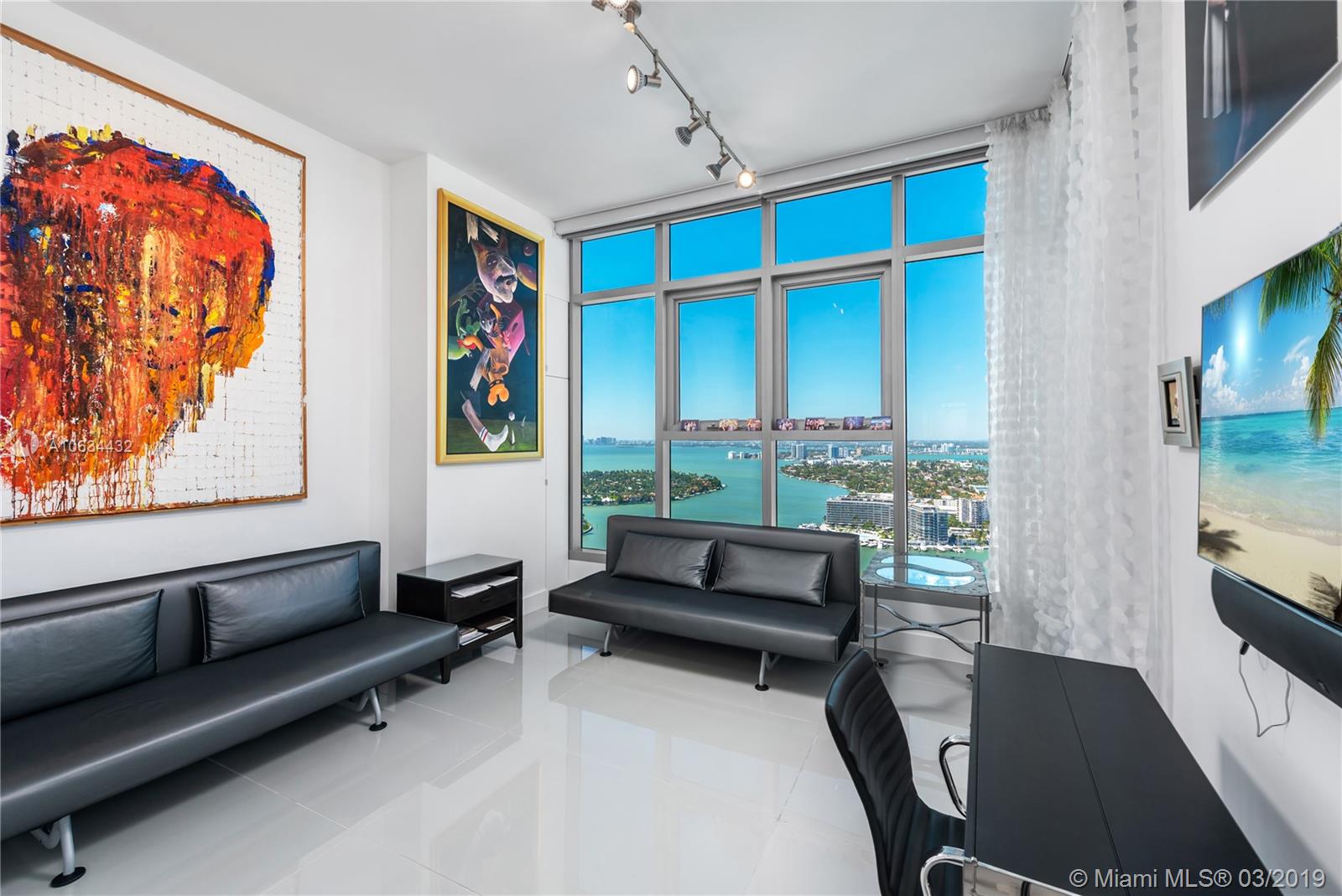 CARILLON CONDOS - Residential