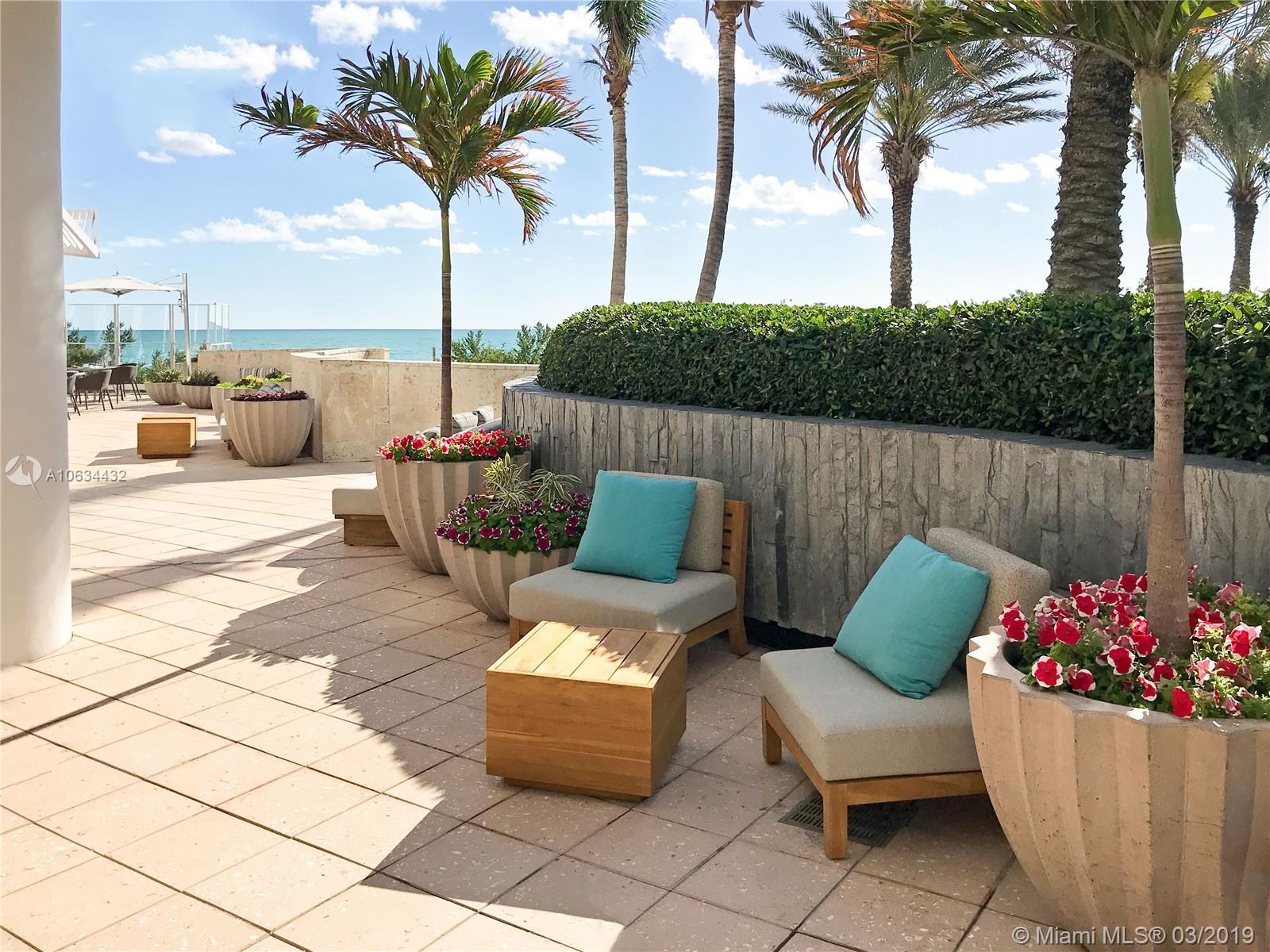 CARILLON CONDOS - Residential