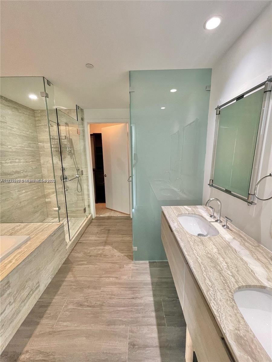 BISCAYNE BEACH CONDO - Residential