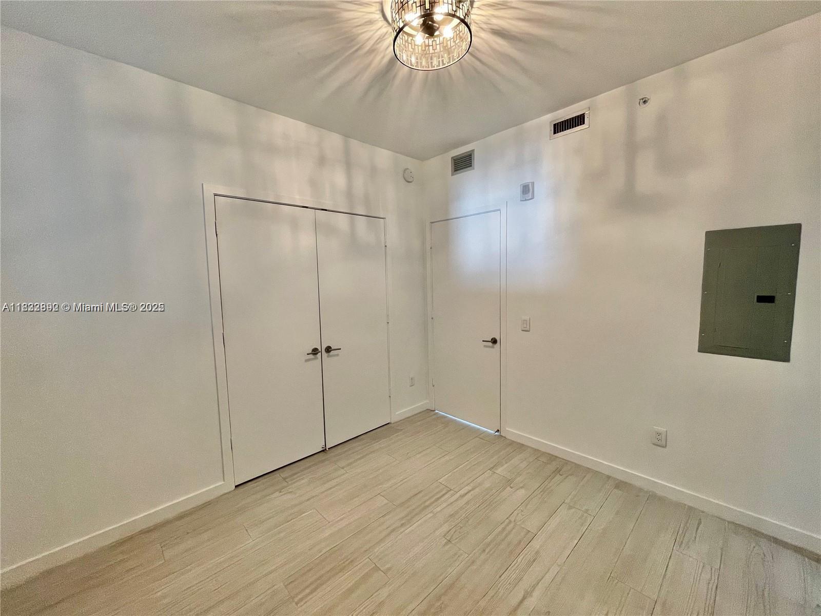 BISCAYNE BEACH CONDO - Residential