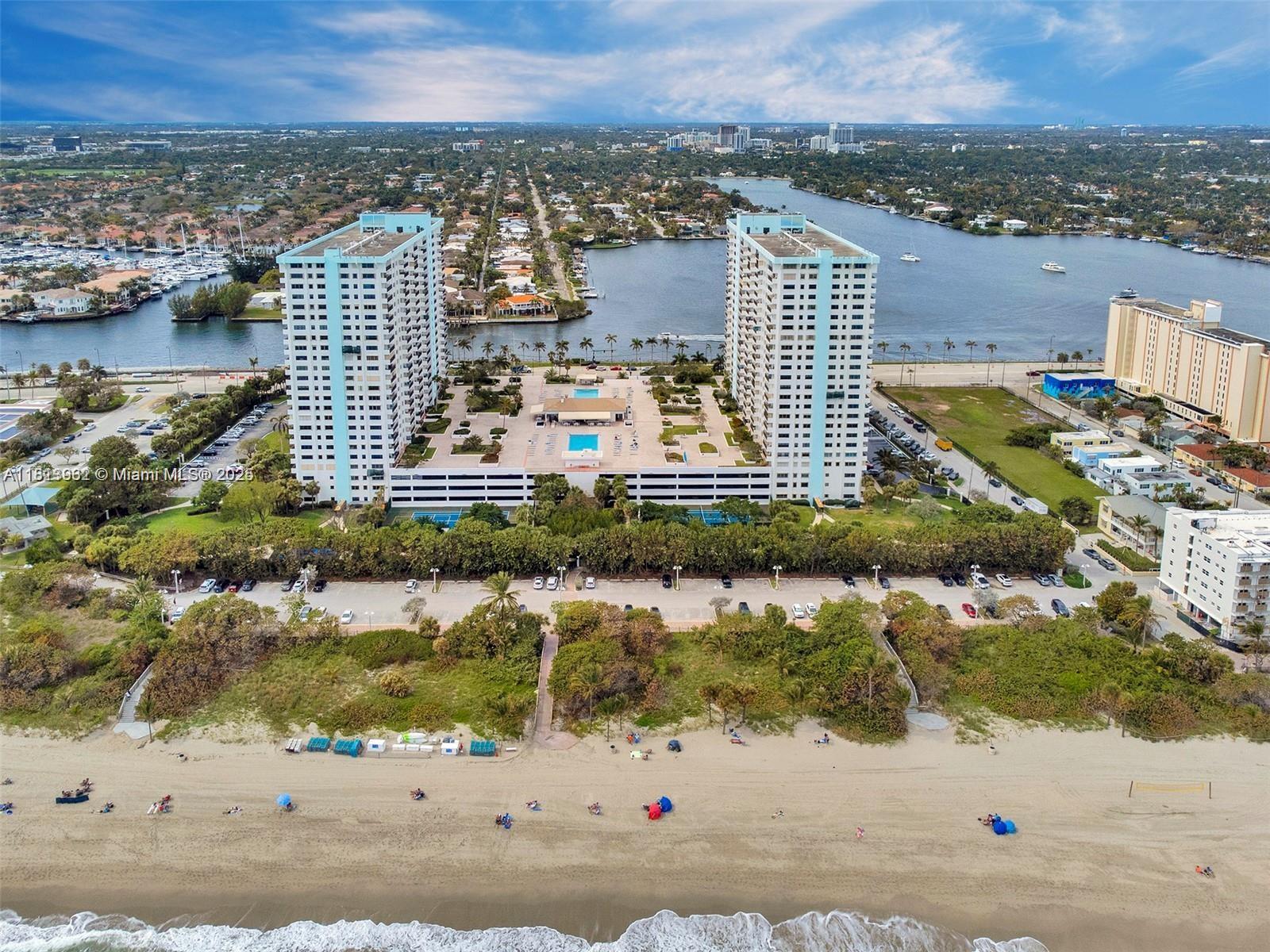 SUMMIT CONDO - Residential