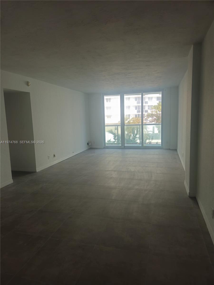 TIDES ON HOLLYWOOD BEACH - Residential Lease