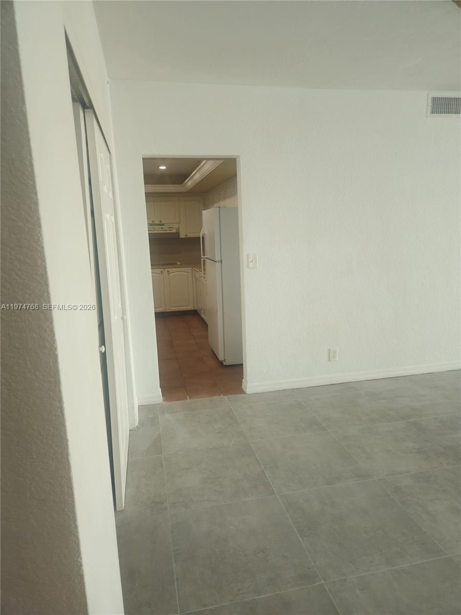 TIDES ON HOLLYWOOD BEACH - Residential Lease