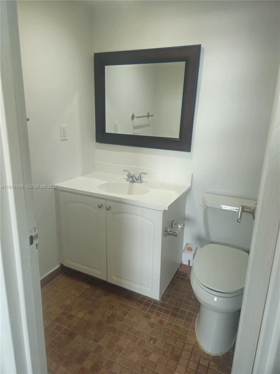 TIDES ON HOLLYWOOD BEACH - Residential Lease