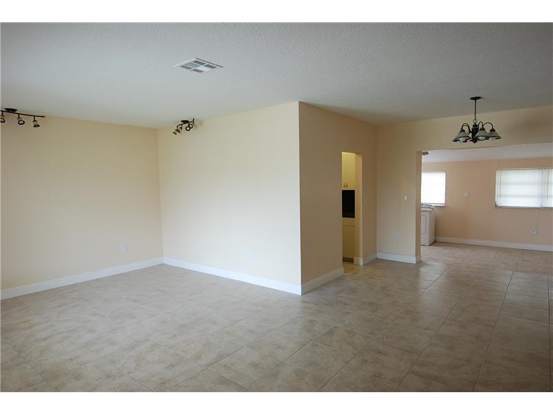 2 52 41 NORWOOD 3 ADDN SE - Residential
