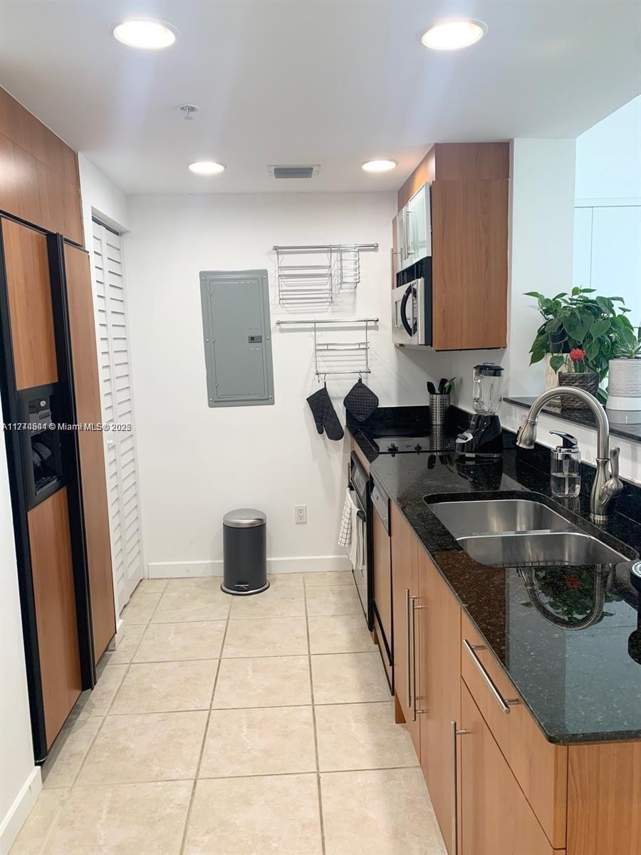 ONE MIAMI EAST CONDO - Residential Lease