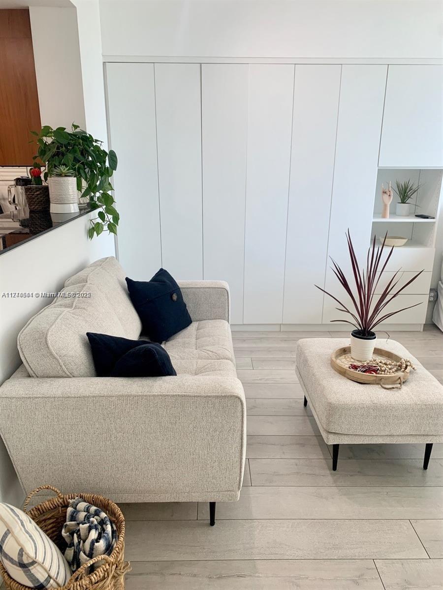 ONE MIAMI EAST CONDO - Residential Lease