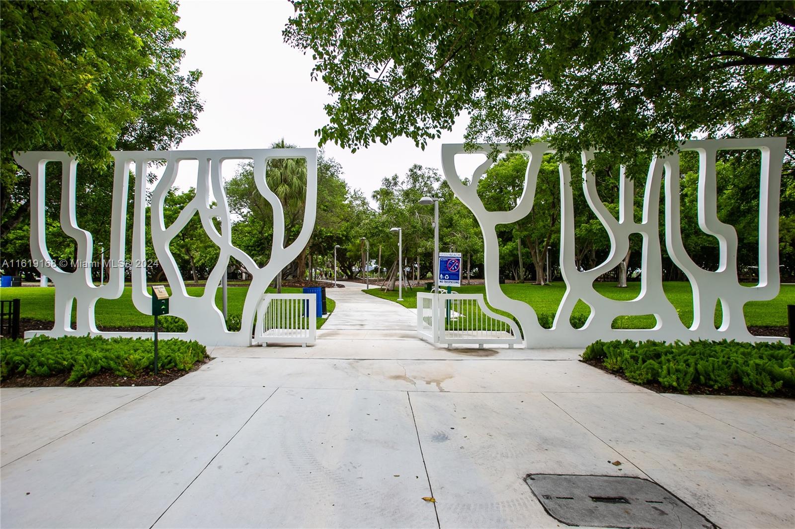 HARDING HALL CONDOMINIUM - Residential