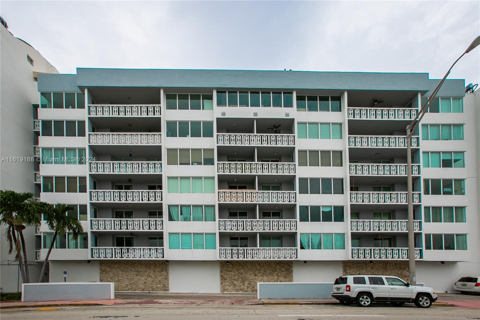 HARDING HALL CONDOMINIUM - Residential
