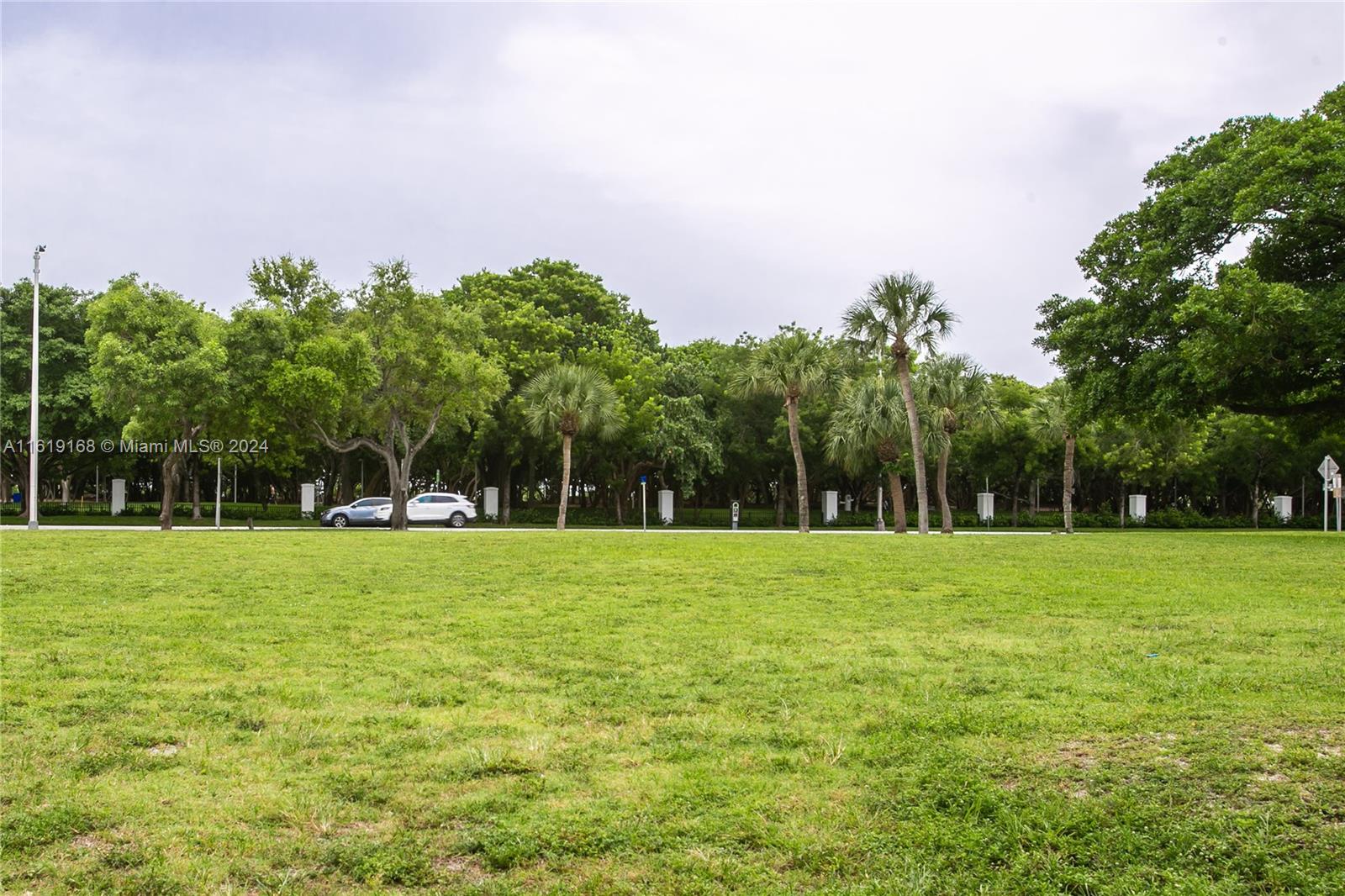 HARDING HALL CONDOMINIUM - Residential