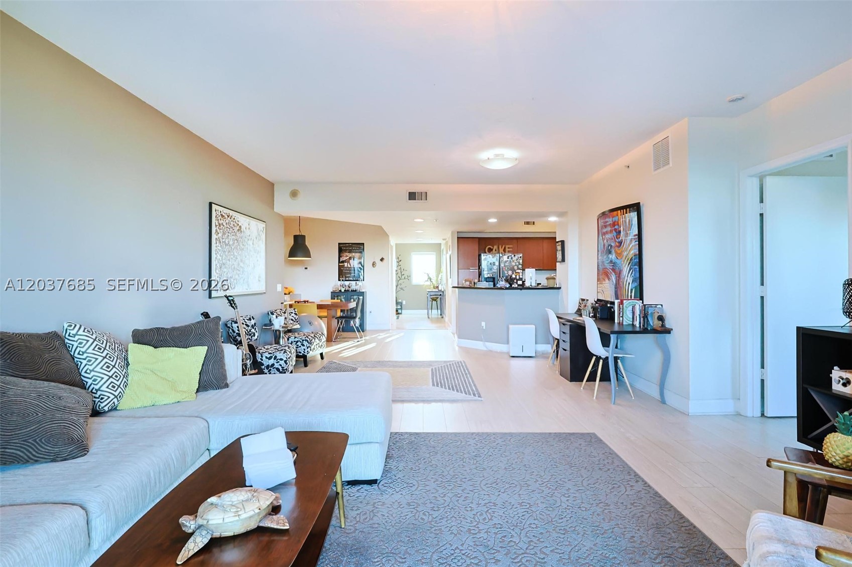 THE OAKS I CONDO - Residential