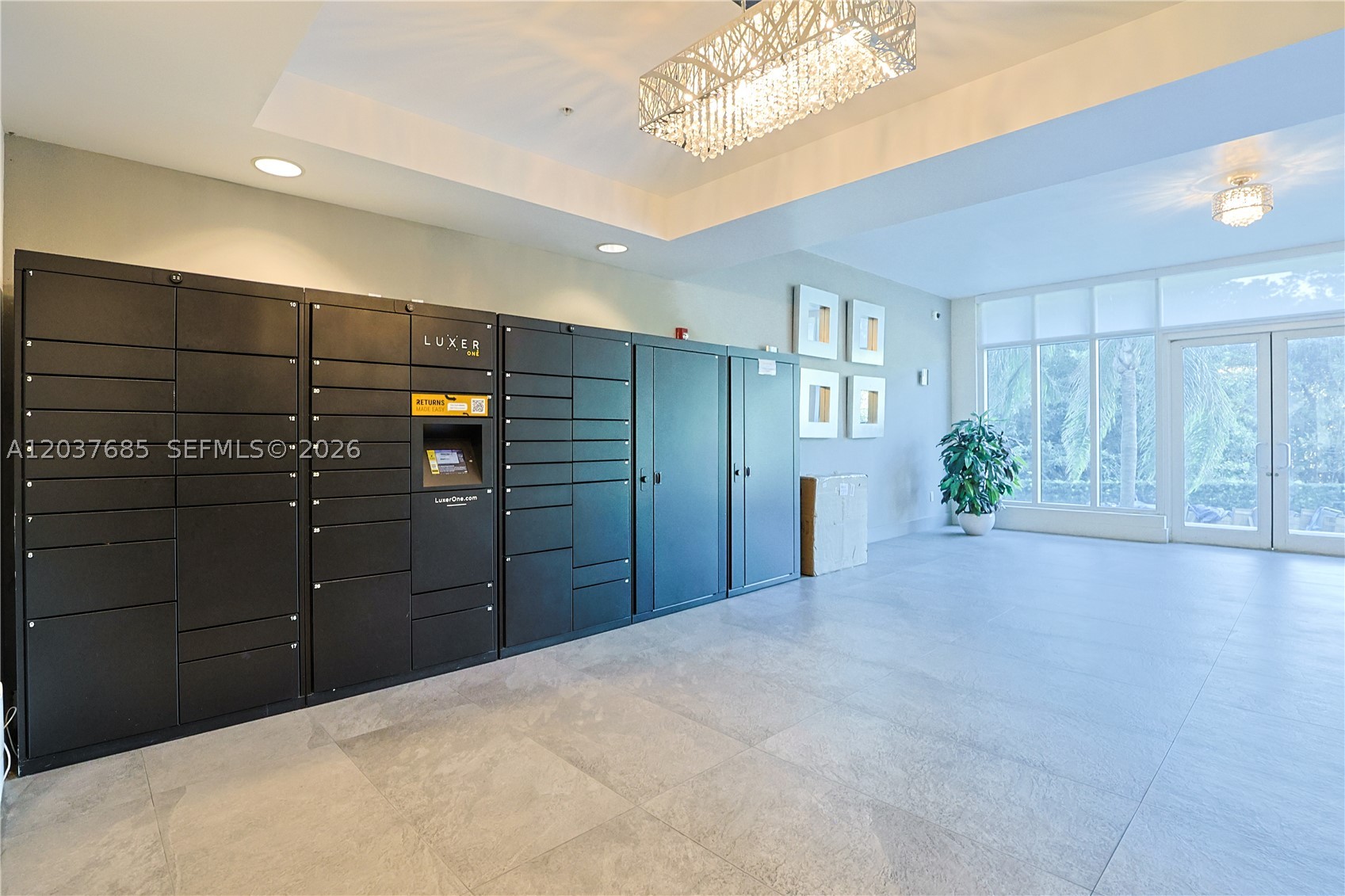 THE OAKS I CONDO - Residential