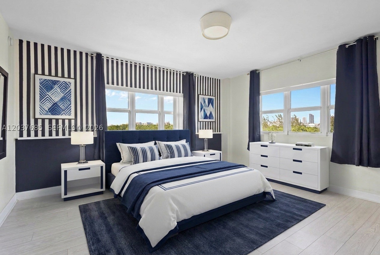 THE OAKS I CONDO - Residential