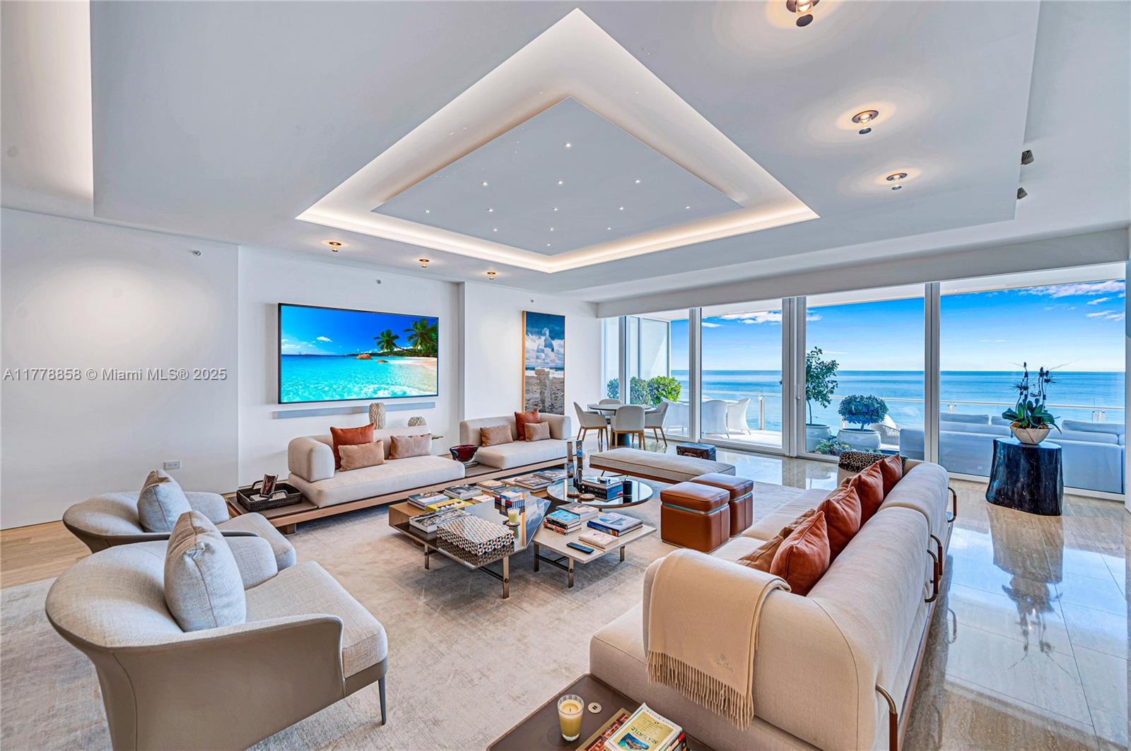 SURF CLUB CONDO - Residential