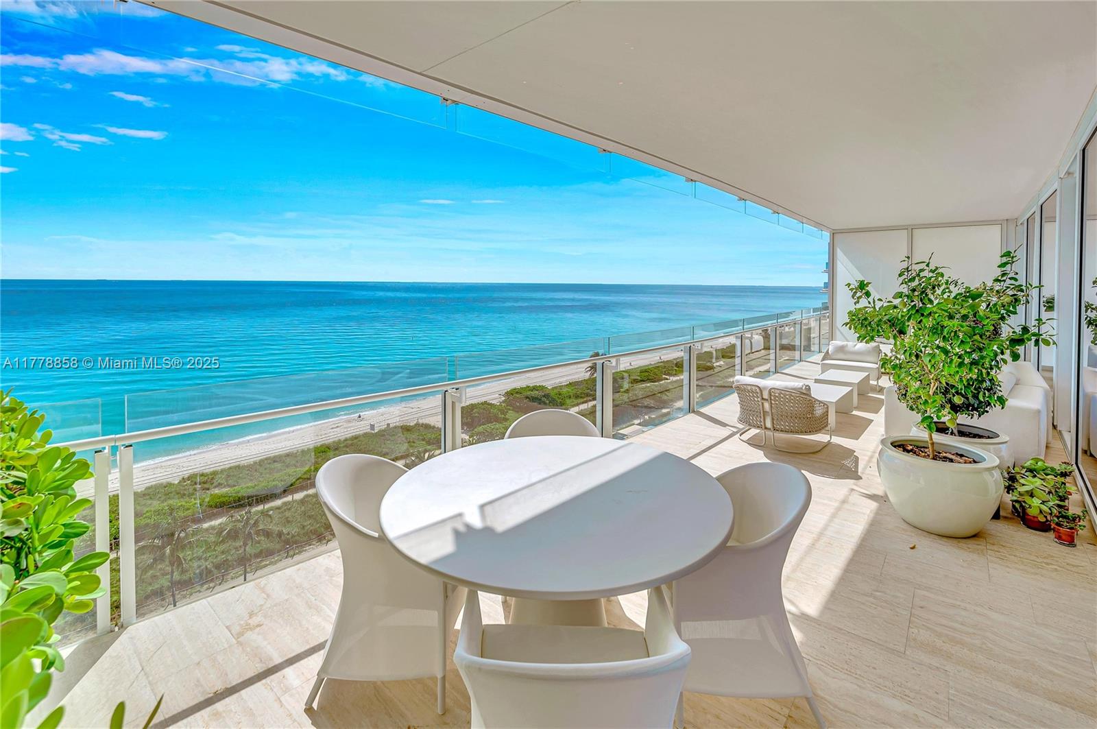SURF CLUB CONDO - Residential