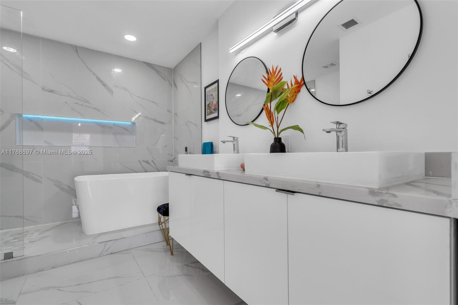 DORAL NORTHEAST TOWNHOMES - Residential