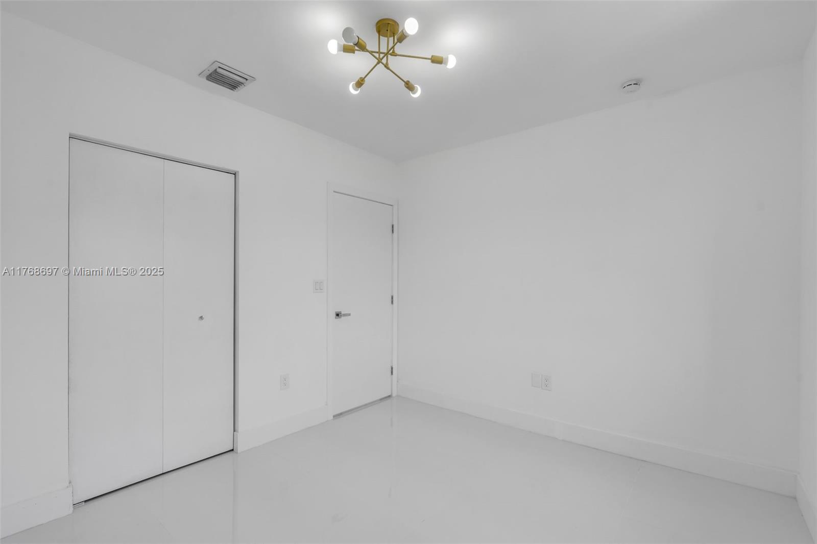 DORAL NORTHEAST TOWNHOMES - Residential