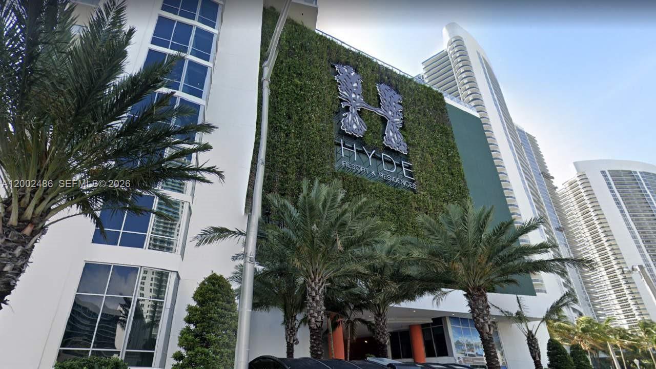HYDE RESORT AND RESIDENCES - Residential