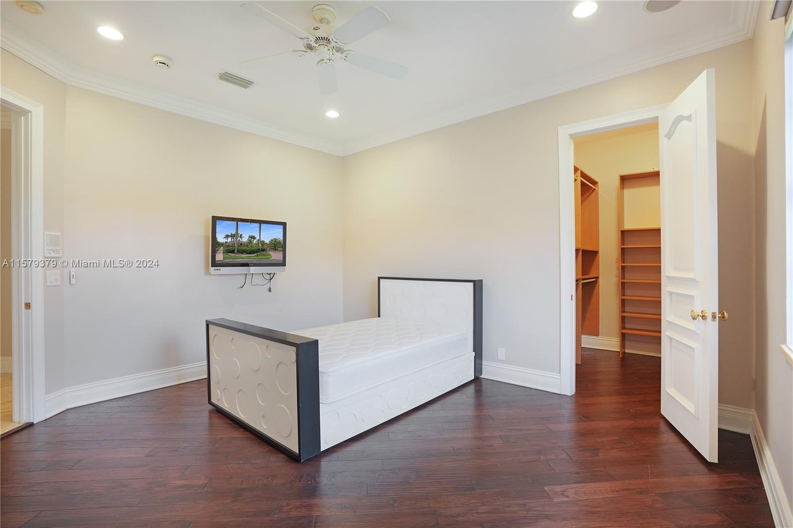LANDMARK AT STERLING RANC - Residential
