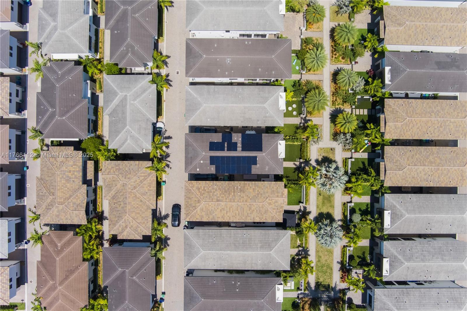 DOWNTOWN DORAL SOUTH PHAS - Residential