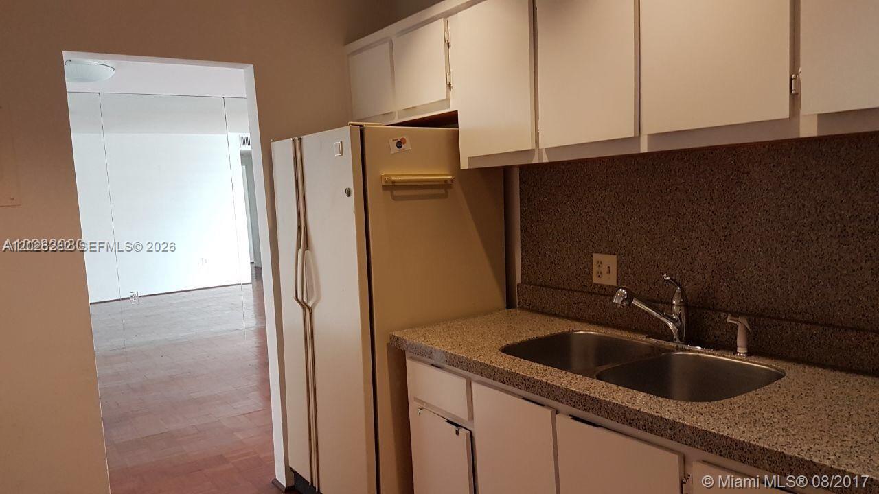 BRICKELL BISCAYNE CONDO - Residential Lease