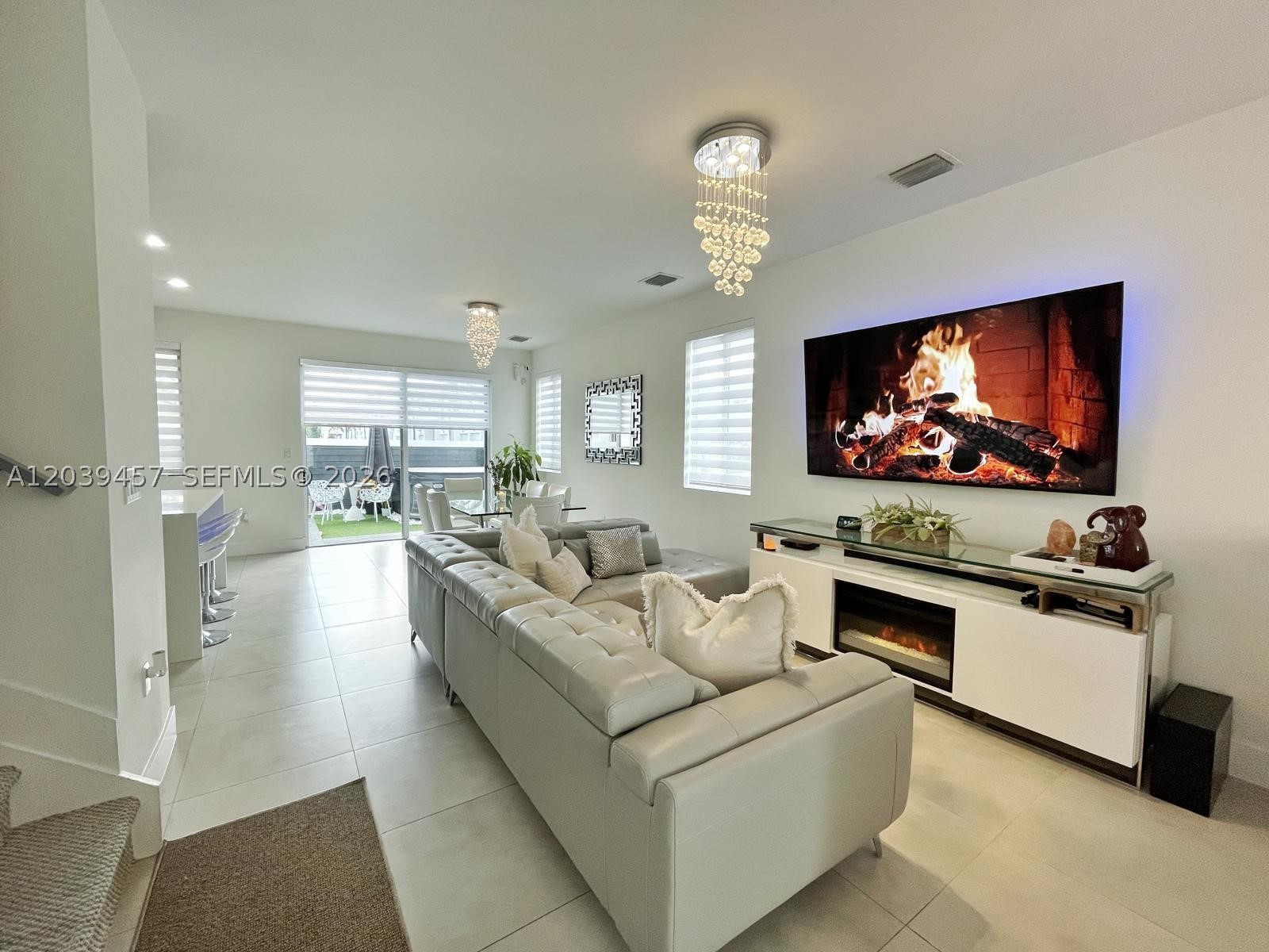 DORAL PALMS NORTH - Residential