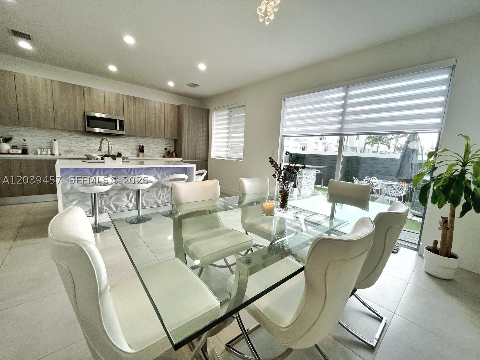 DORAL PALMS NORTH - Residential