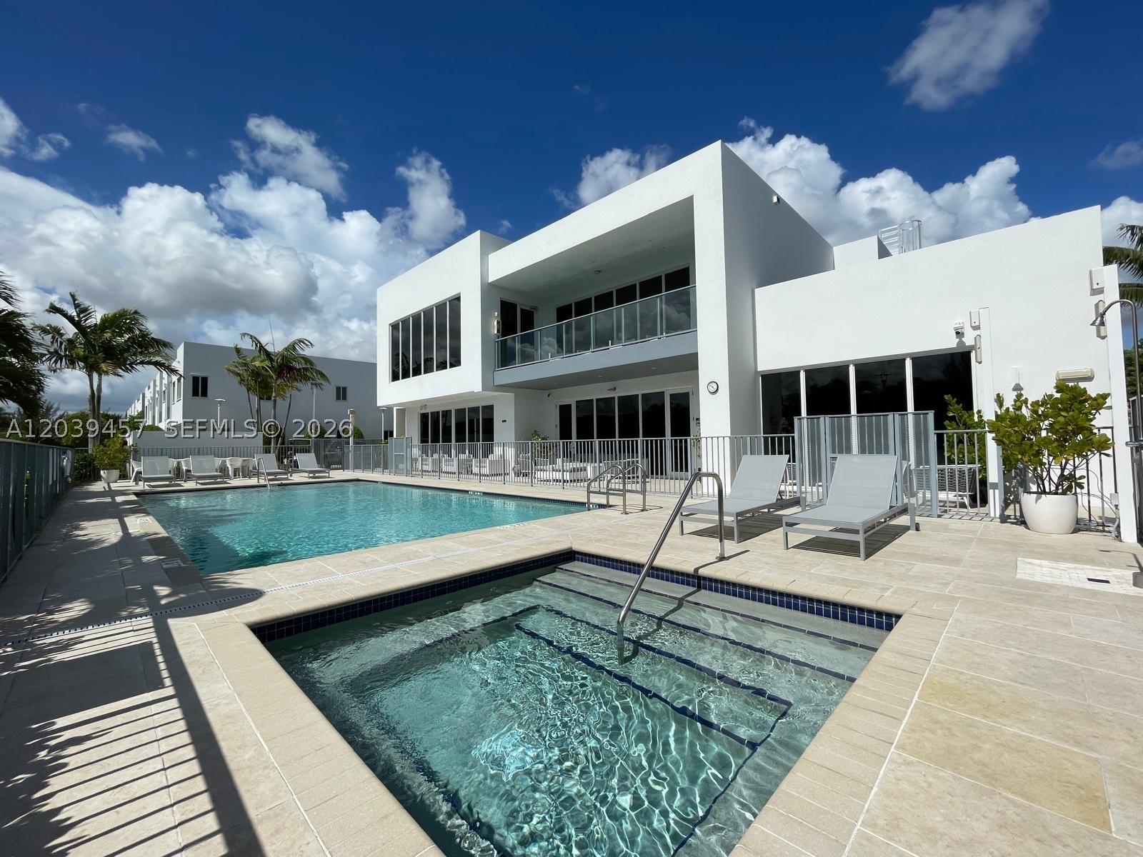DORAL PALMS NORTH - Residential