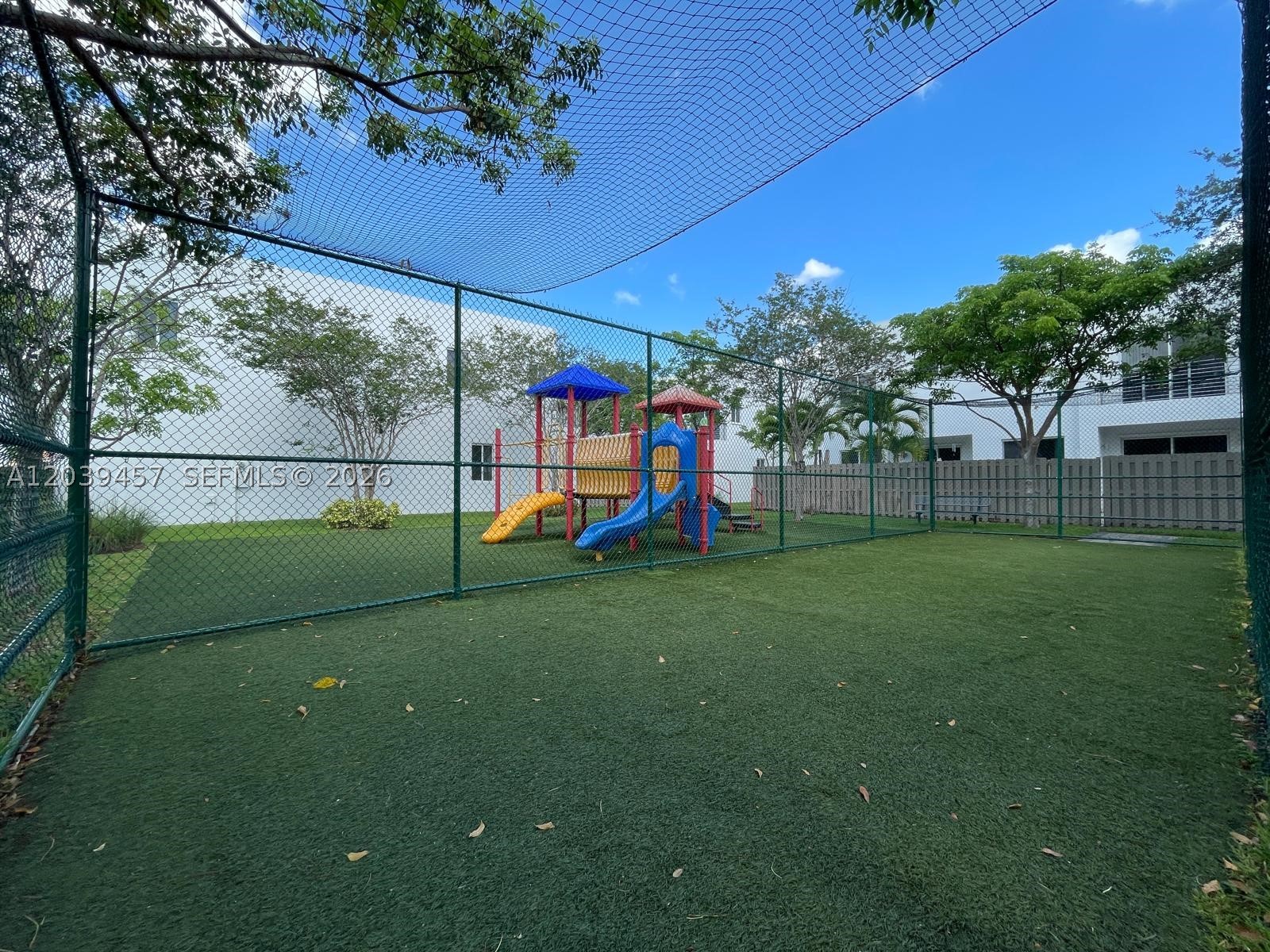 DORAL PALMS NORTH - Residential
