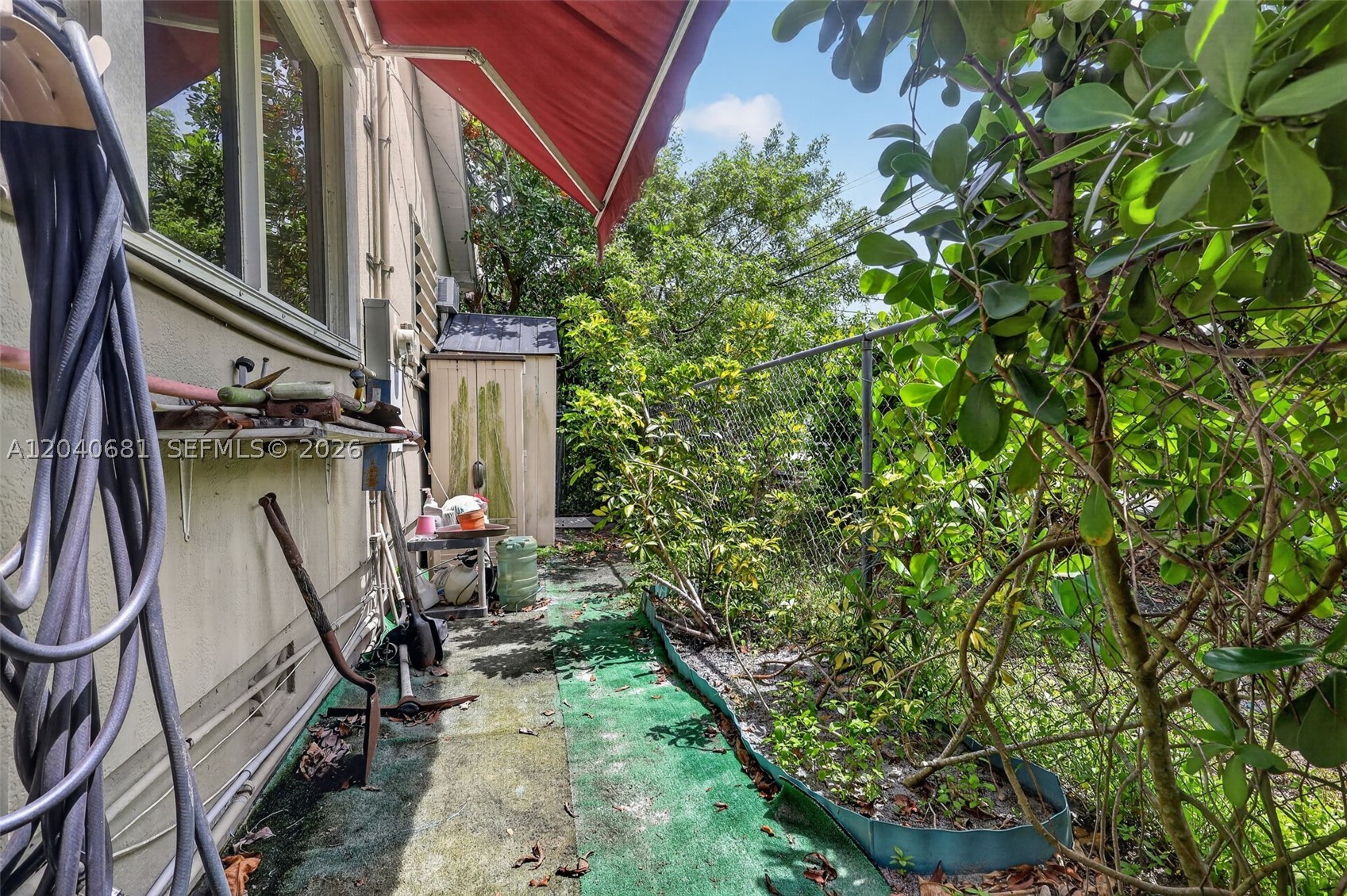 DIXIE GARDENS - Residential