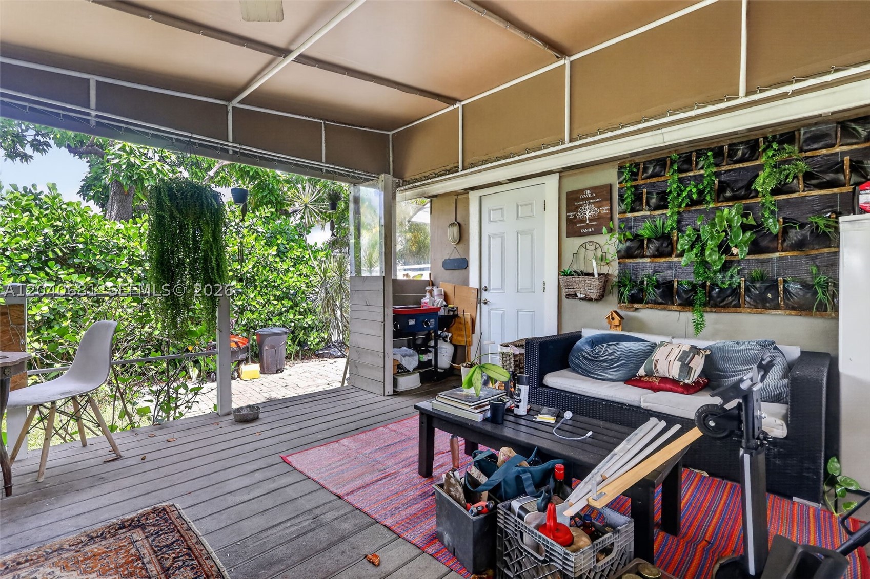 DIXIE GARDENS - Residential