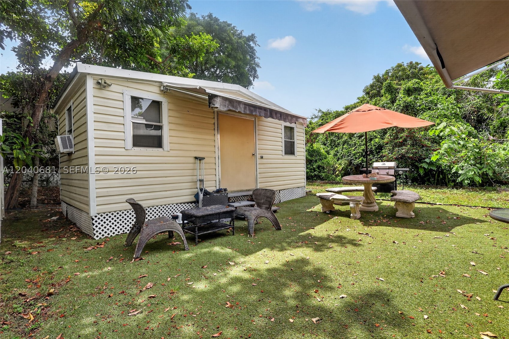 DIXIE GARDENS - Residential