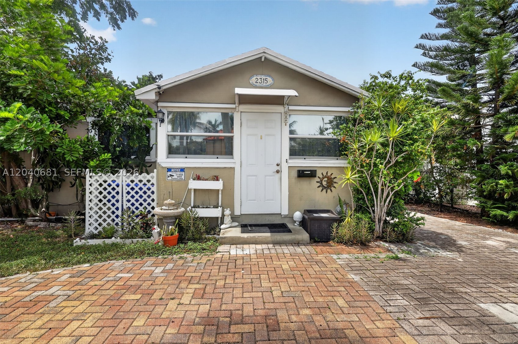 DIXIE GARDENS - Residential