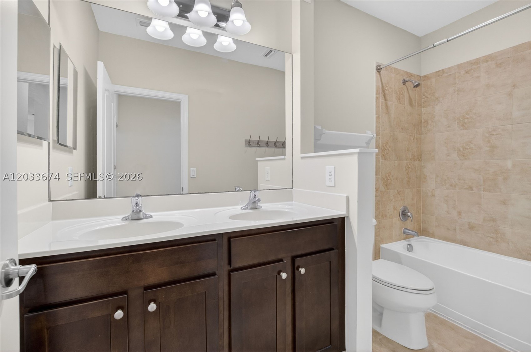 SILVERWOOD ESTATES - Residential