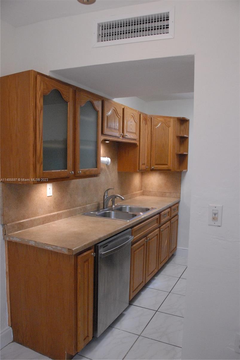 CASTLE APTS CONDO - Residential Lease