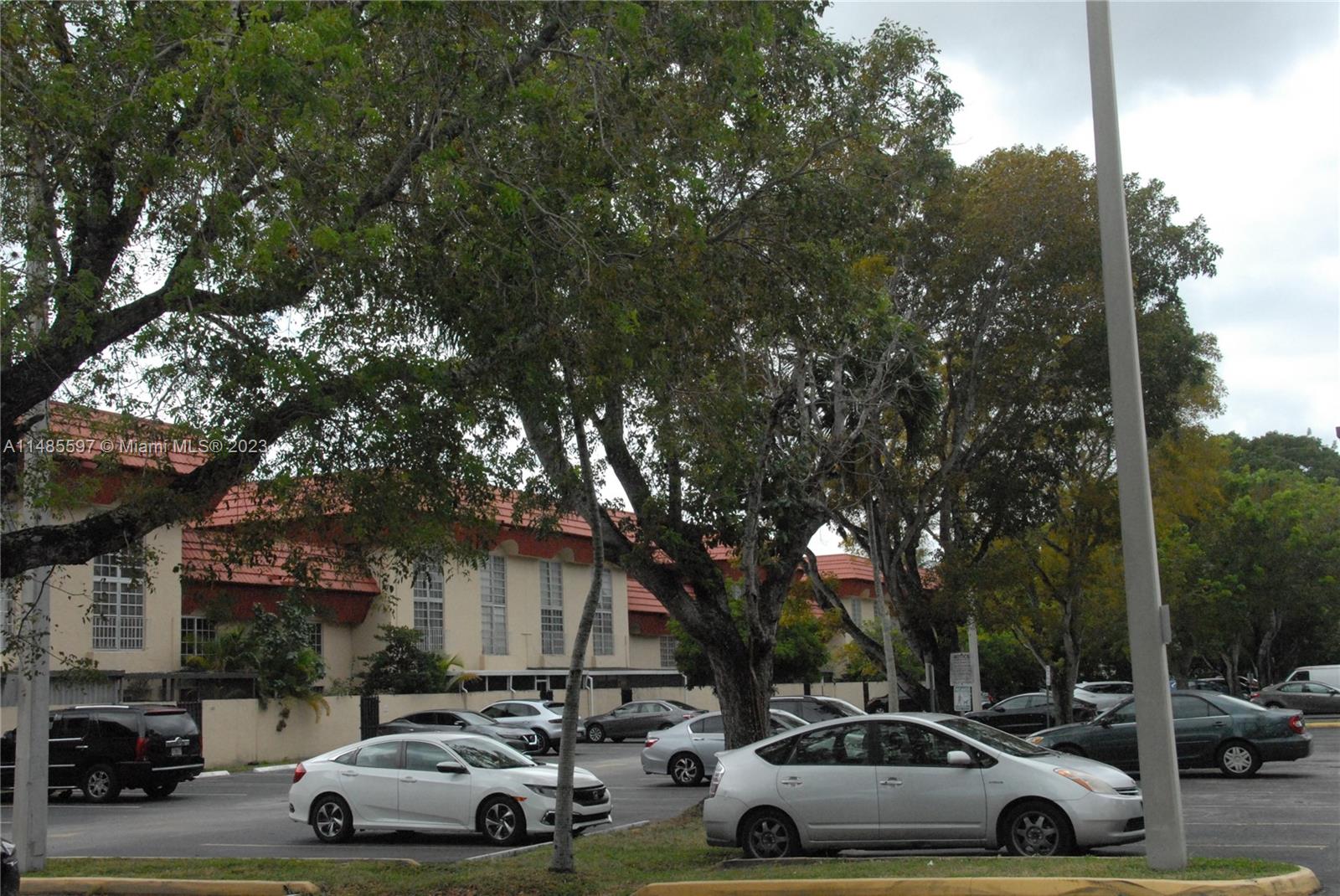 CASTLE APTS CONDO - Residential Lease