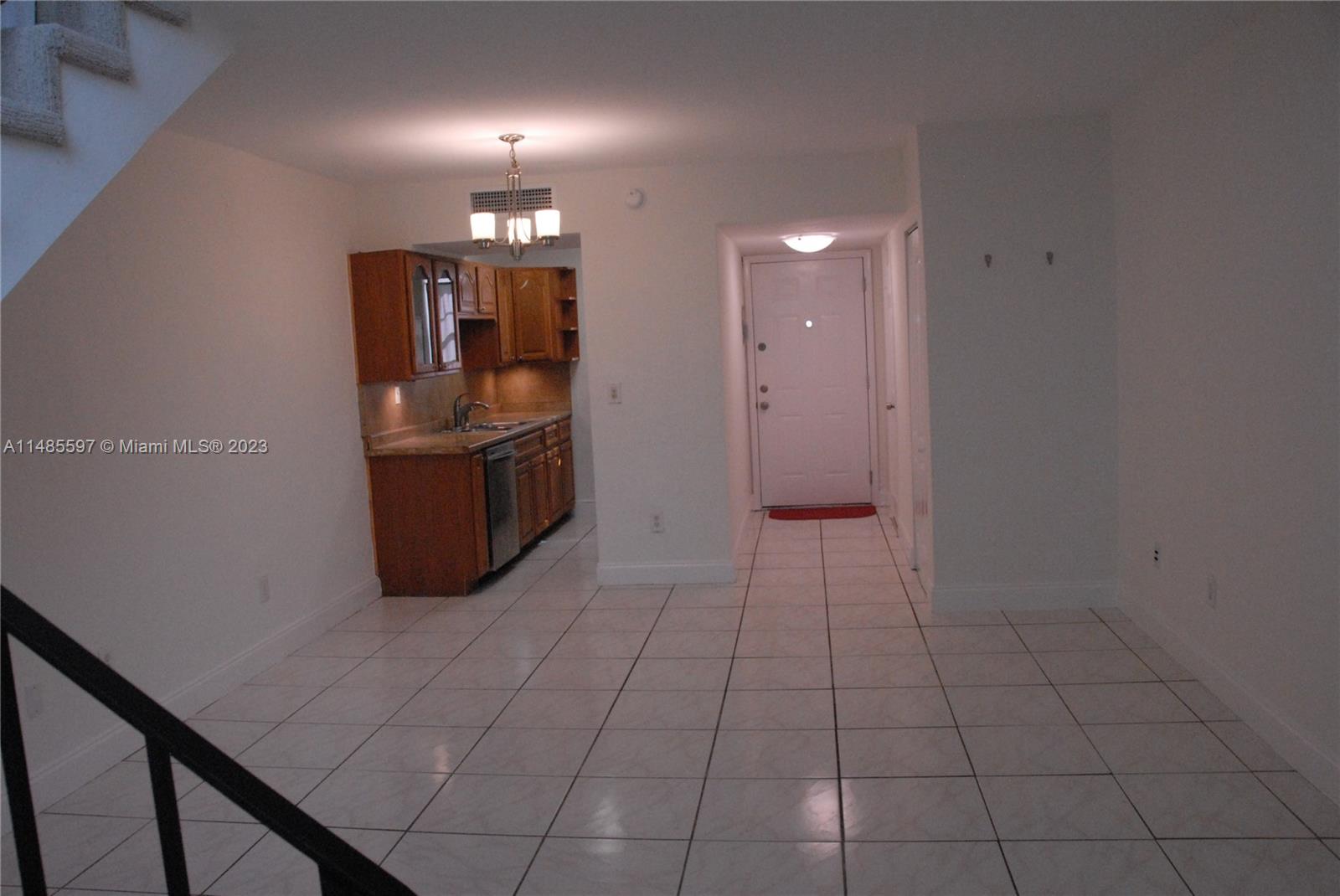 CASTLE APTS CONDO - Residential Lease