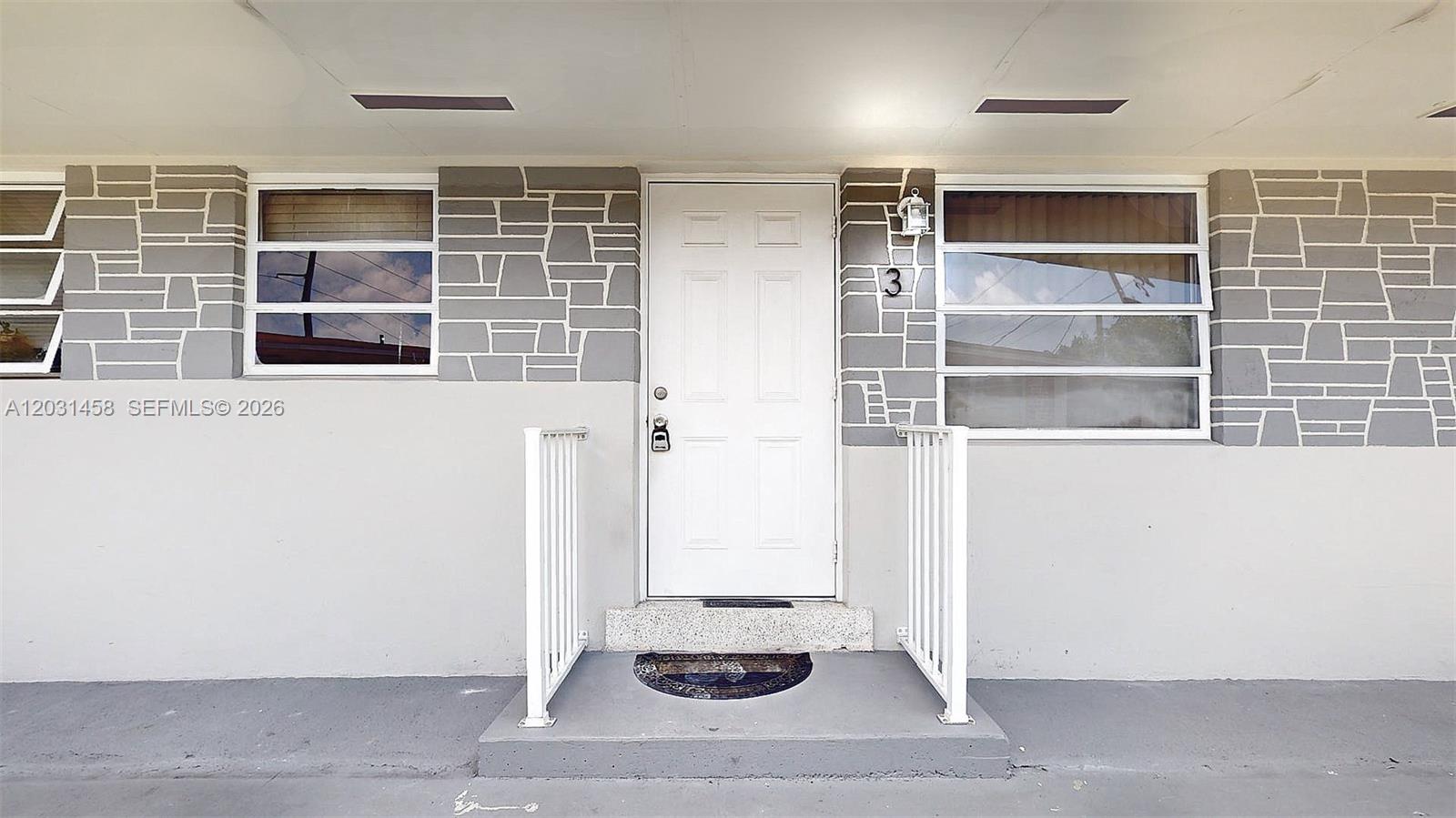 HIALEAH 7TH ADDN - Residential Lease