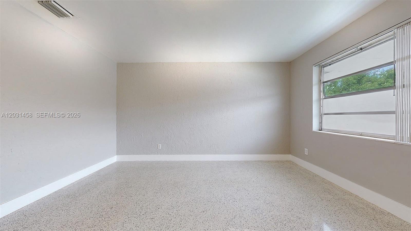 HIALEAH 7TH ADDN - Residential Lease