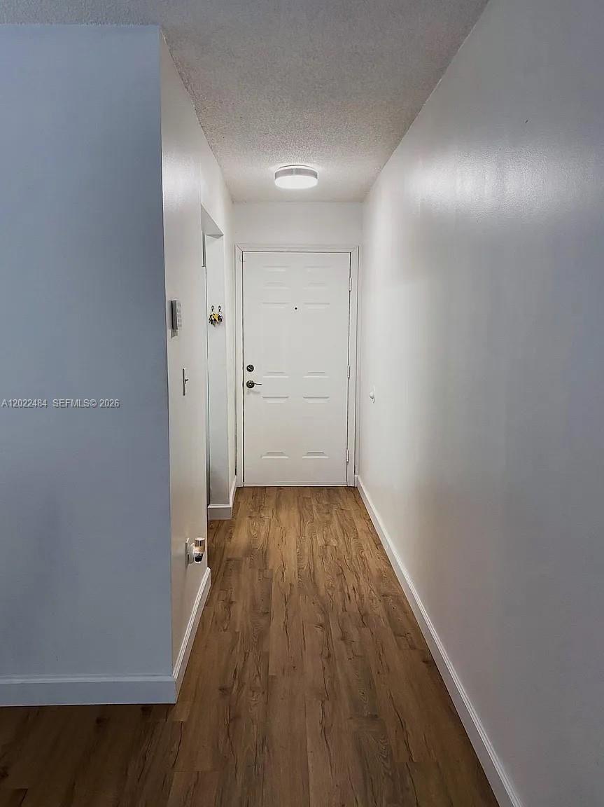 LA LUNA CONDO - Residential