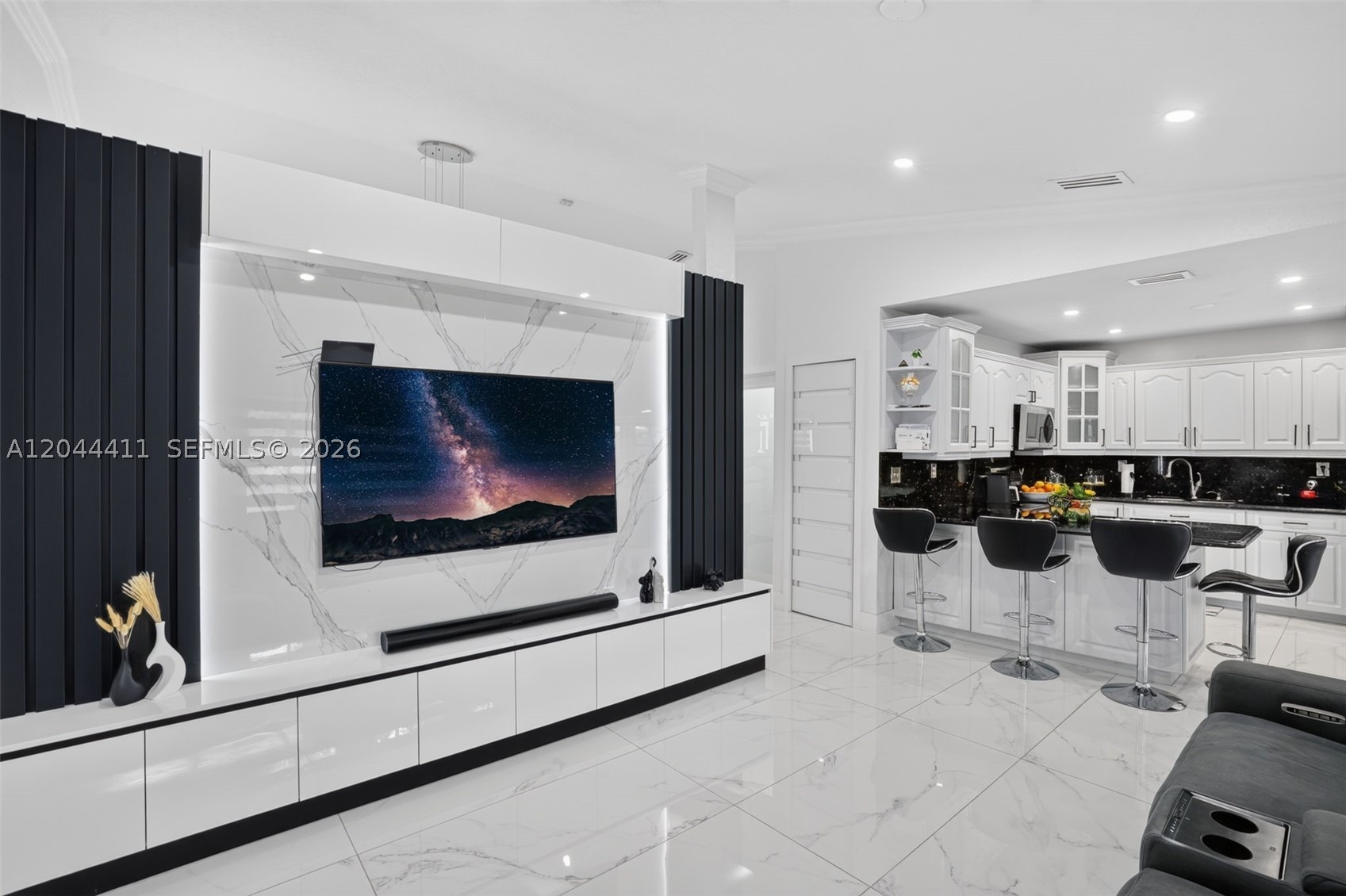 MONACO ESTATES 1ST ADDN - Residential