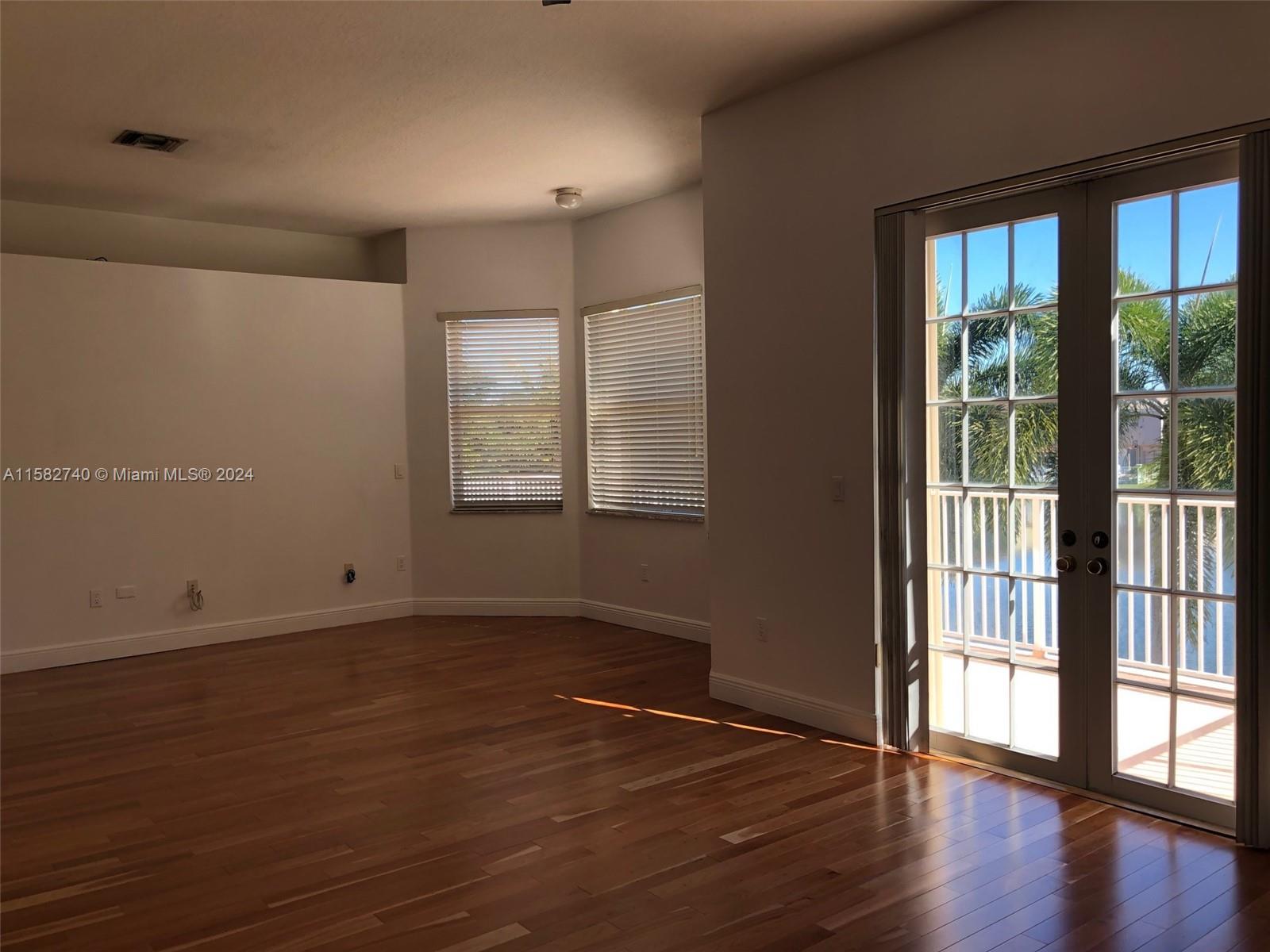RIVIERA ISLES I - Residential Lease