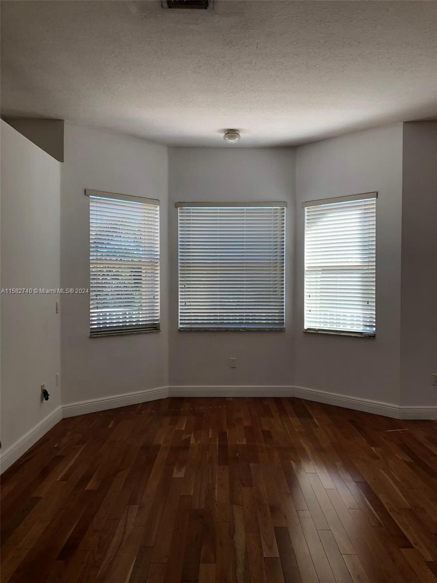 RIVIERA ISLES I - Residential Lease