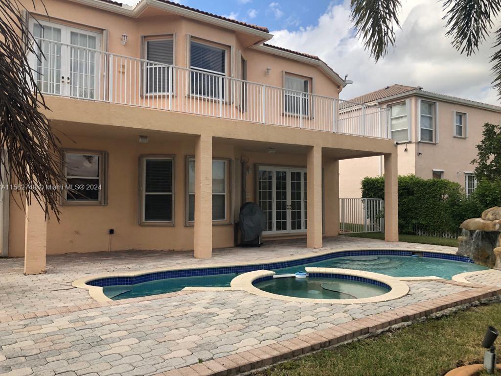 RIVIERA ISLES I - Residential Lease