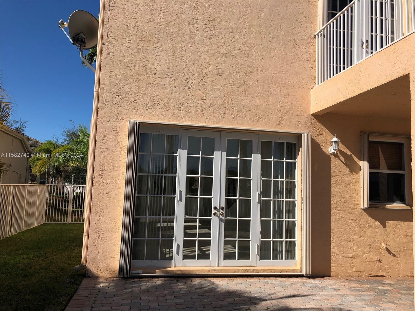 RIVIERA ISLES I - Residential Lease