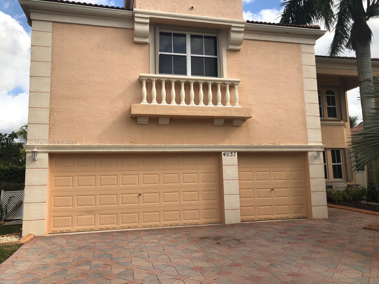 RIVIERA ISLES I - Residential Lease