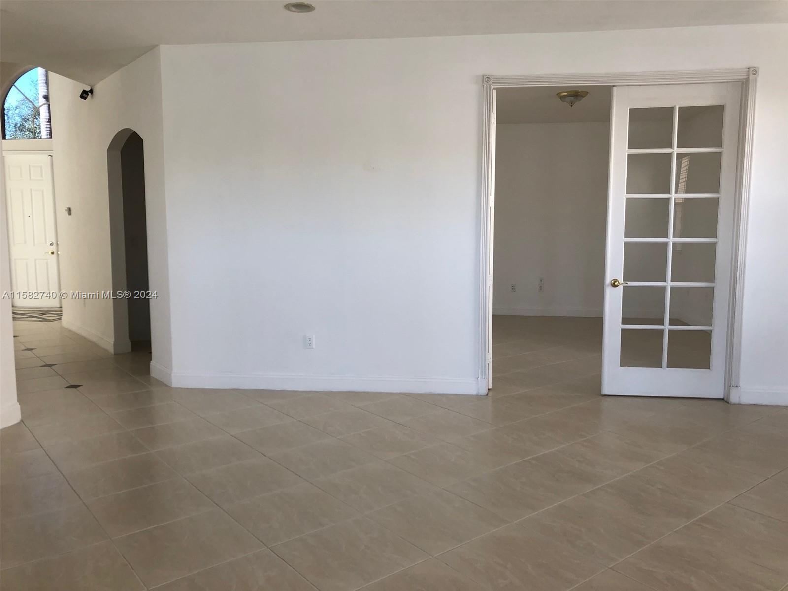 RIVIERA ISLES I - Residential Lease